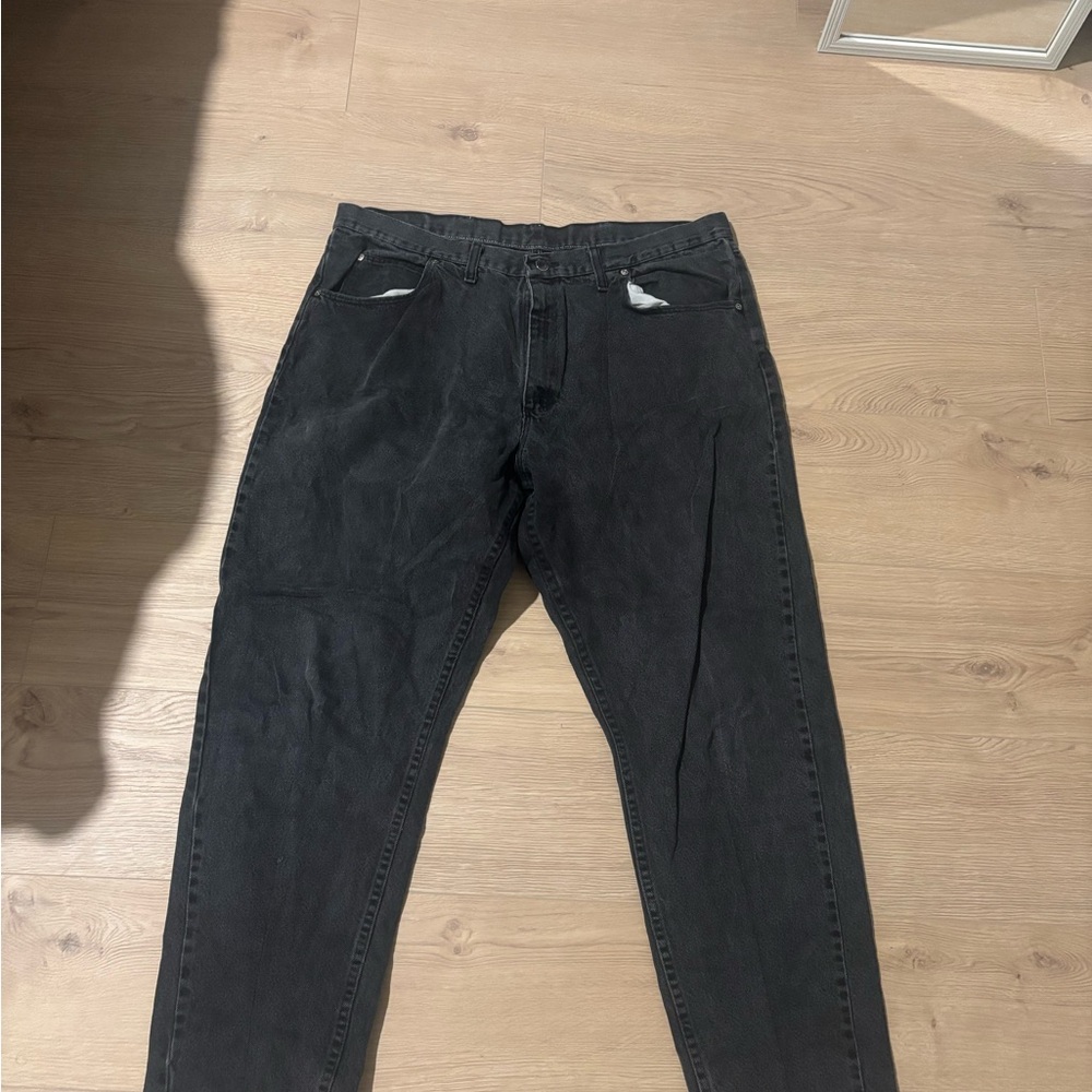 Wrangler Men's Dark Gray Relaxed Jeans